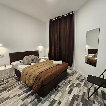 Hostal Andrea Granvia Madrid Ngoại thất bức ảnh