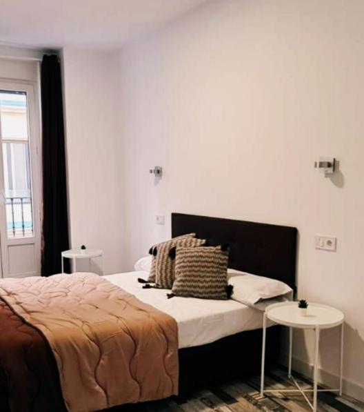 Hostal Andrea Granvia Madrid Ngoại thất bức ảnh